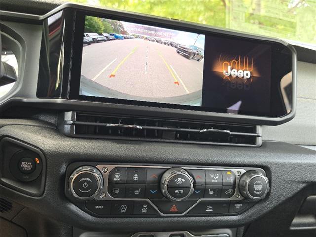 new 2025 Jeep Wrangler car, priced at $44,728