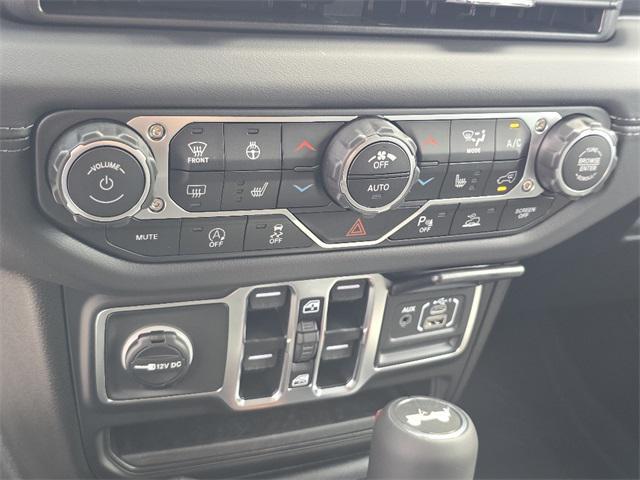 new 2025 Jeep Wrangler car, priced at $48,495