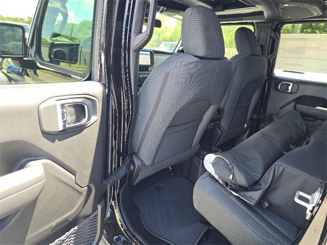 new 2025 Jeep Wrangler car, priced at $48,622