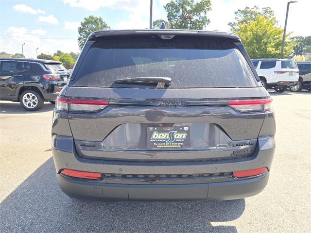 new 2025 Jeep Grand Cherokee car, priced at $52,857