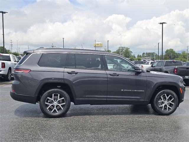 new 2025 Jeep Grand Cherokee L car, priced at $44,484