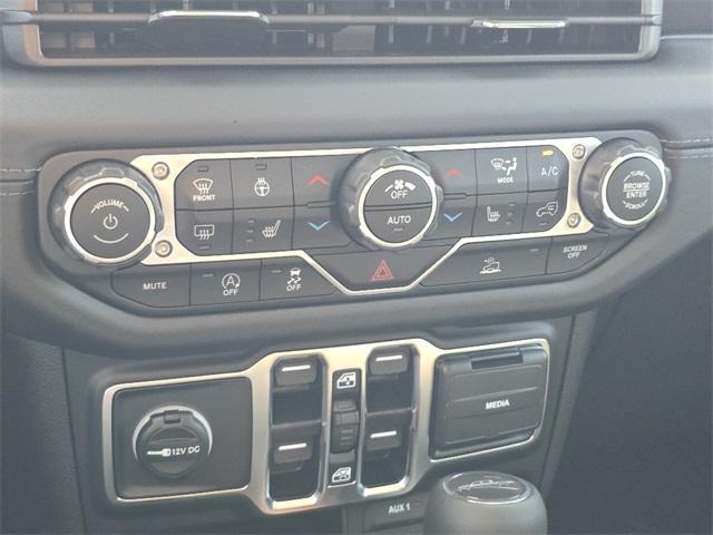 new 2025 Jeep Gladiator car, priced at $45,967