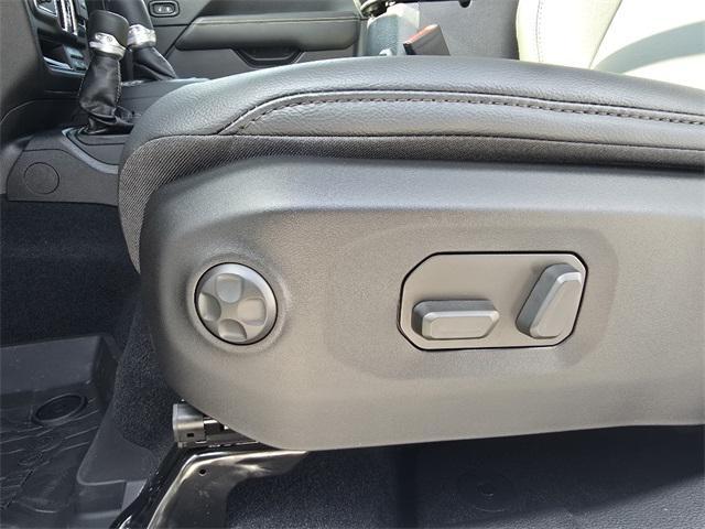 new 2025 Jeep Gladiator car, priced at $45,967