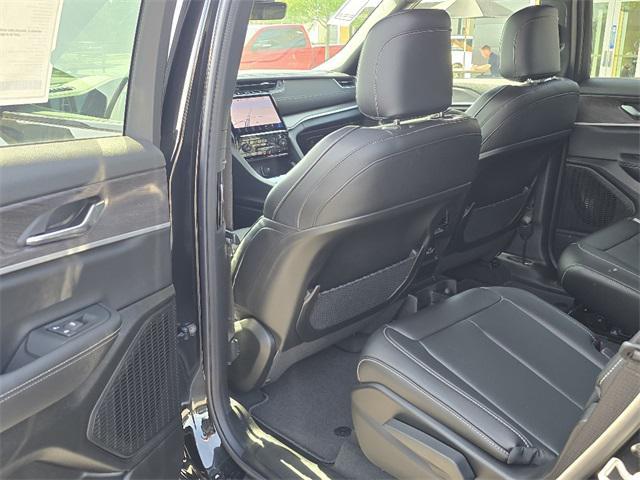 new 2025 Jeep Grand Cherokee L car, priced at $44,484