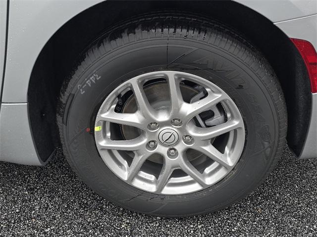 new 2026 Chrysler Pacifica car, priced at $43,641