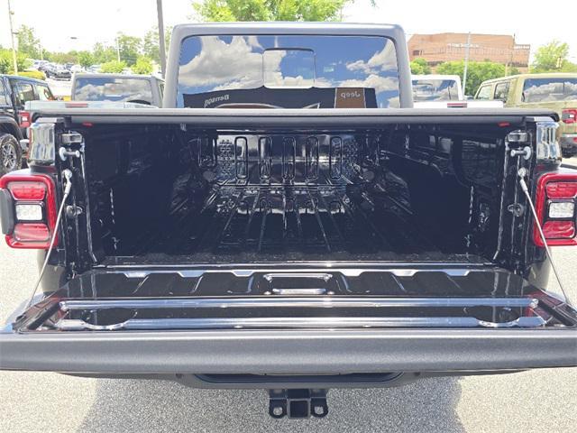 new 2025 Jeep Gladiator car, priced at $52,511