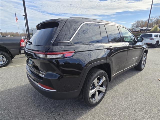 new 2025 Jeep Grand Cherokee car, priced at $53,760