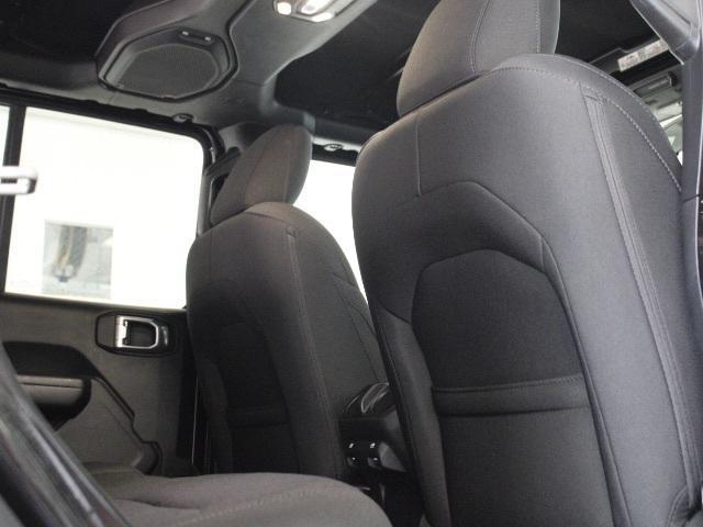 used 2021 Jeep Wrangler Unlimited car, priced at $32,000