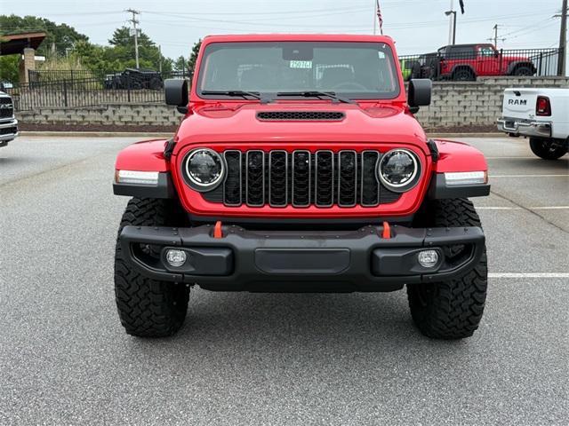 new 2025 Jeep Gladiator car, priced at $55,598