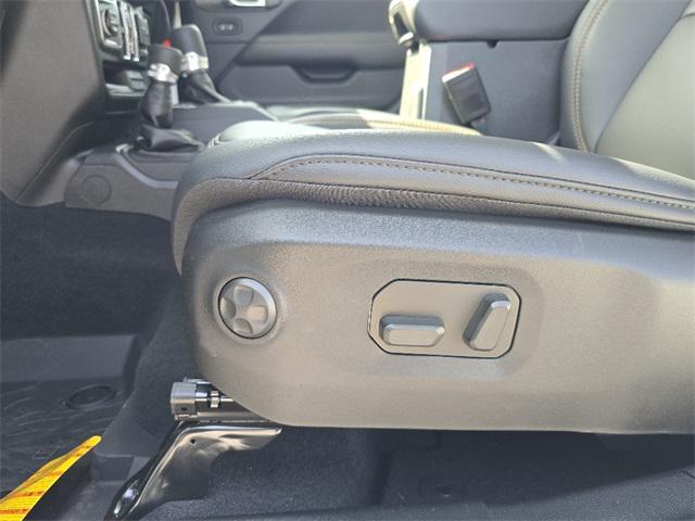 new 2025 Jeep Gladiator car, priced at $51,115