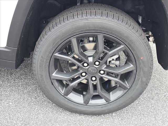 new 2025 Jeep Grand Cherokee car, priced at $48,440