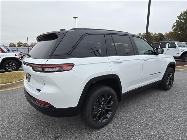 new 2025 Jeep Grand Cherokee car, priced at $48,440