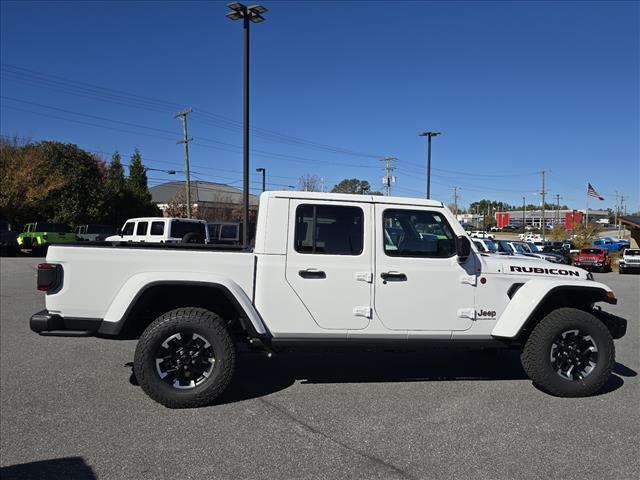 new 2026 Jeep Gladiator car, priced at $61,992
