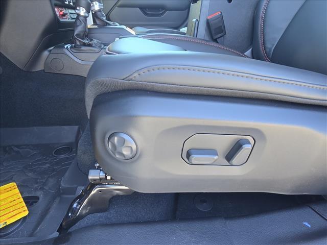 new 2026 Jeep Gladiator car, priced at $61,992