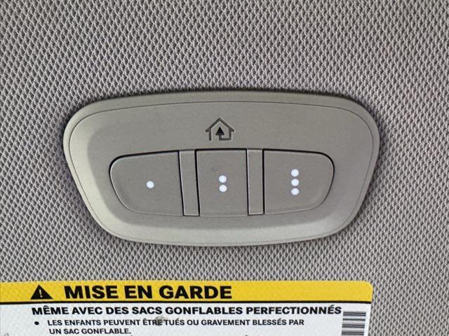 used 2023 Chrysler Pacifica car, priced at $33,250