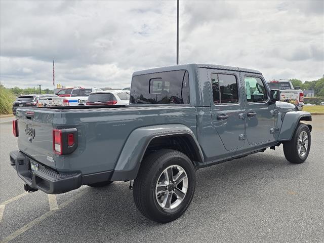 new 2024 Jeep Gladiator car, priced at $54,007