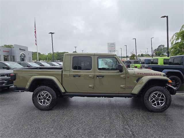 new 2025 Jeep Gladiator car, priced at $55,975