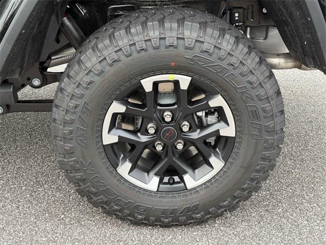 new 2025 Jeep Gladiator car, priced at $56,575