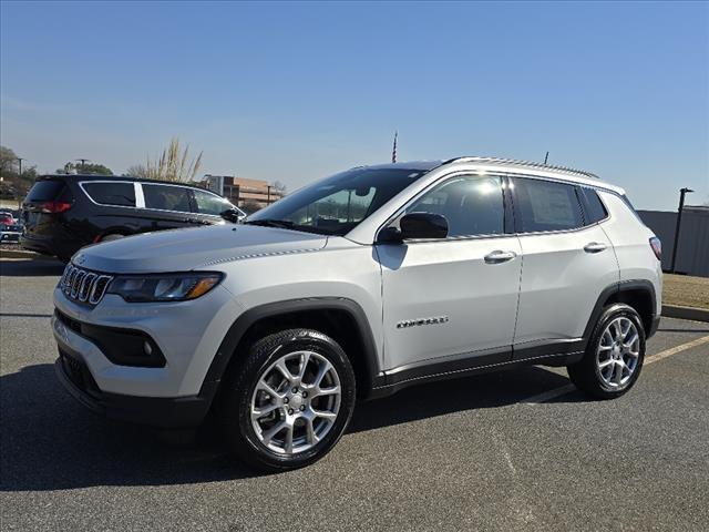 new 2024 Jeep Compass car, priced at $30,658