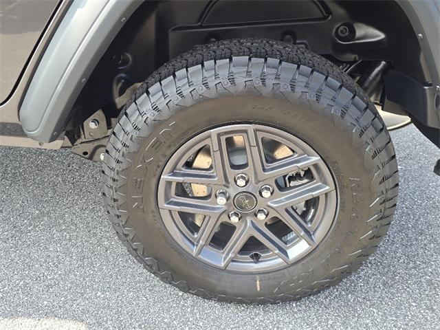 new 2025 Jeep Wrangler car, priced at $47,820