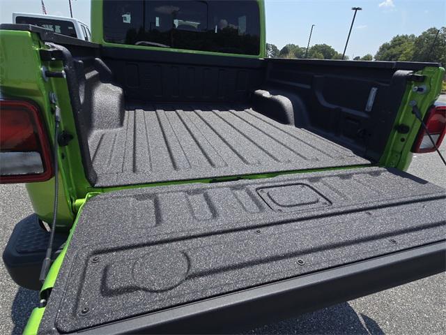 new 2025 Jeep Gladiator car, priced at $46,147
