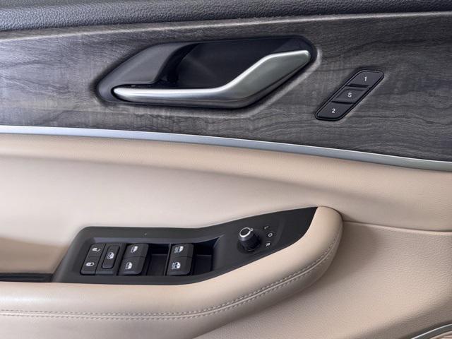 used 2022 Jeep Grand Cherokee car, priced at $34,000