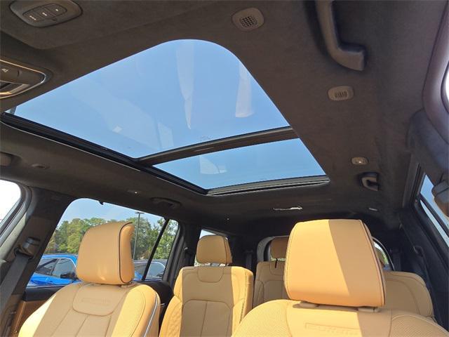 new 2025 Jeep Grand Cherokee L car, priced at $64,468
