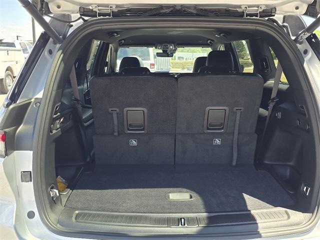 new 2025 Jeep Grand Cherokee L car, priced at $46,114