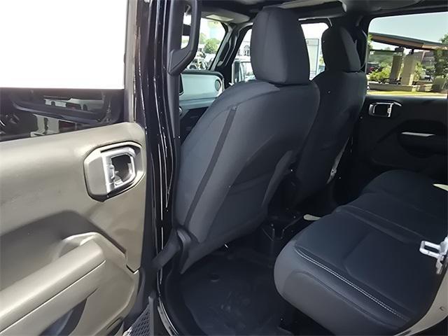 new 2025 Jeep Wrangler car, priced at $46,438