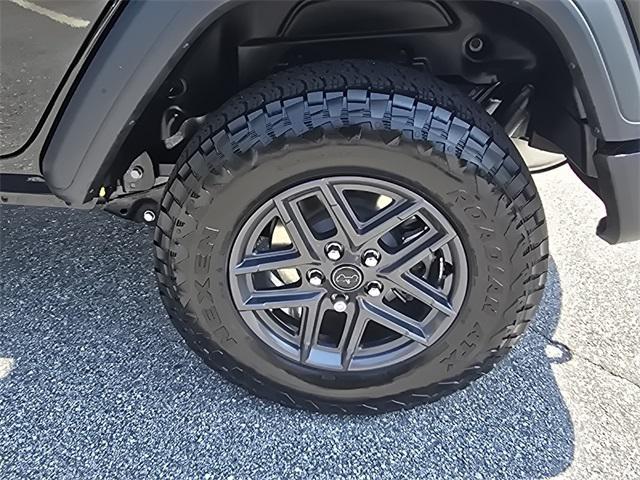 new 2025 Jeep Wrangler car, priced at $46,438