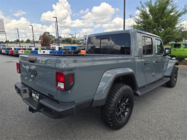 new 2025 Jeep Gladiator car, priced at $47,572