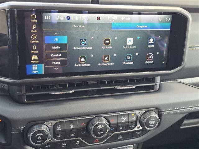 new 2025 Jeep Gladiator car, priced at $47,572