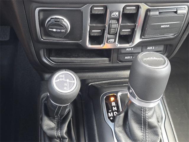 new 2025 Jeep Gladiator car, priced at $47,572