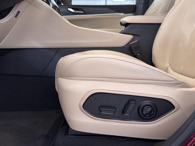 used 2023 Jeep Grand Cherokee car, priced at $29,000