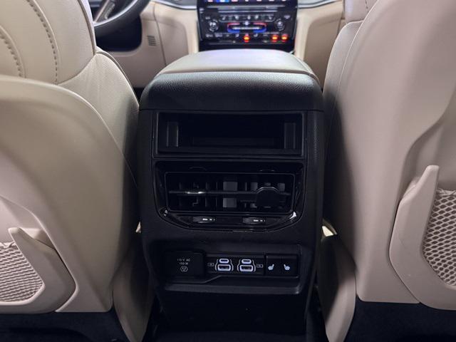 used 2023 Jeep Grand Cherokee car, priced at $29,000