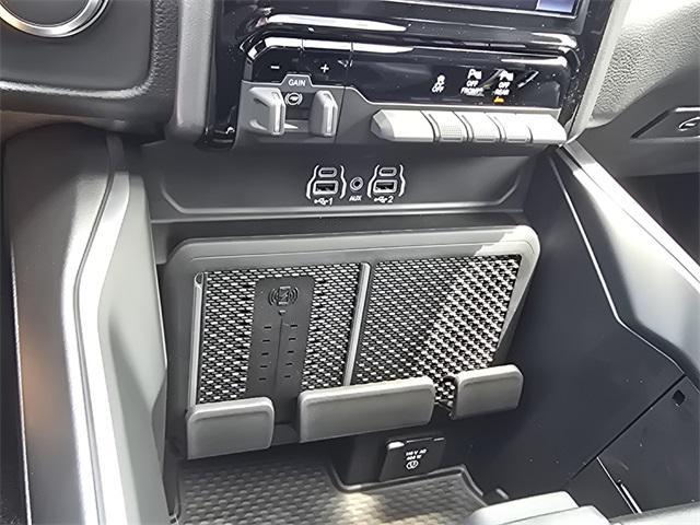 new 2025 Ram 1500 car, priced at $56,082