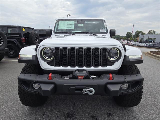 new 2025 Jeep Wrangler car, priced at $67,604