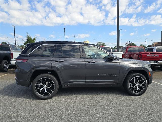 new 2025 Jeep Grand Cherokee car, priced at $61,746