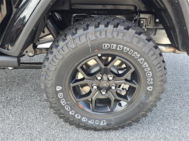 new 2025 Jeep Gladiator car, priced at $49,423