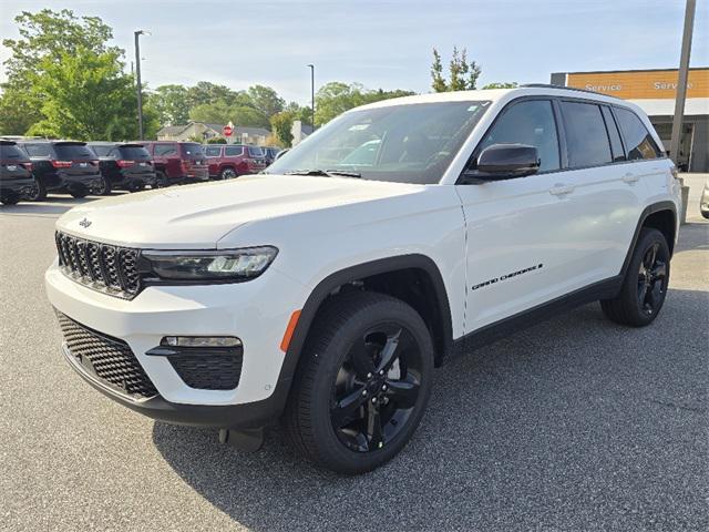 new 2025 Jeep Grand Cherokee car, priced at $53,721