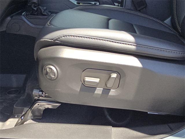 new 2025 Jeep Gladiator car, priced at $51,392
