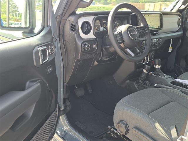 new 2025 Jeep Wrangler car, priced at $44,020