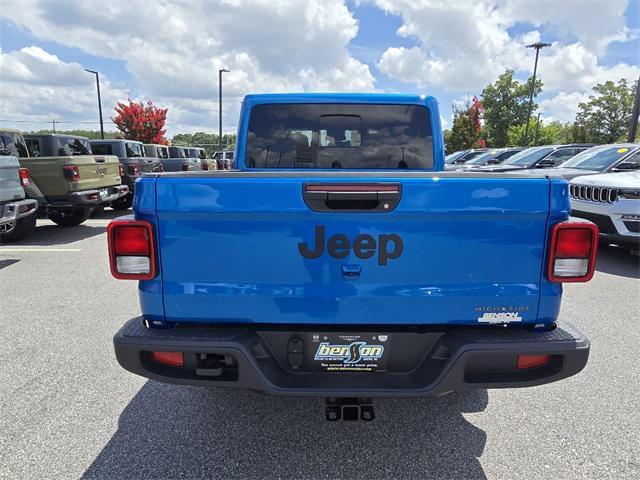 new 2025 Jeep Gladiator car, priced at $46,550
