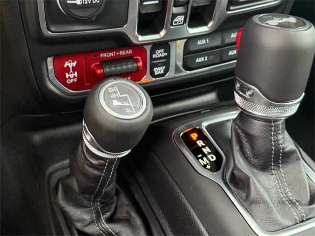 new 2025 Jeep Wrangler car, priced at $54,377