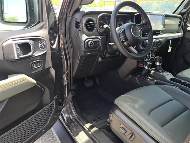 new 2025 Jeep Gladiator car, priced at $59,429