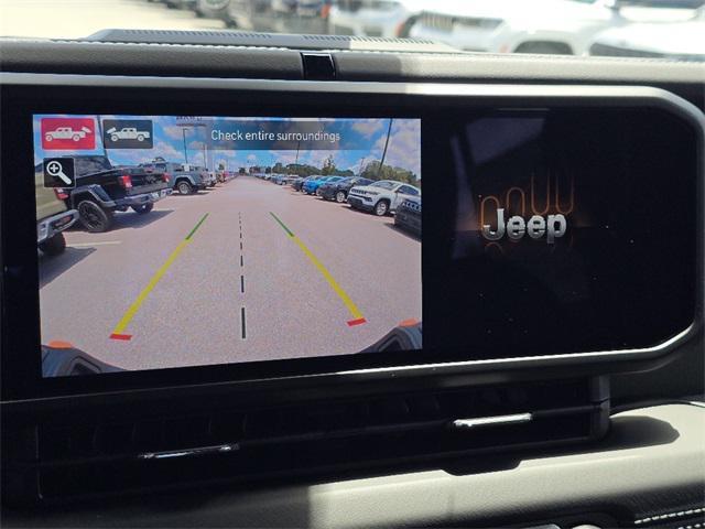 new 2025 Jeep Gladiator car, priced at $59,429