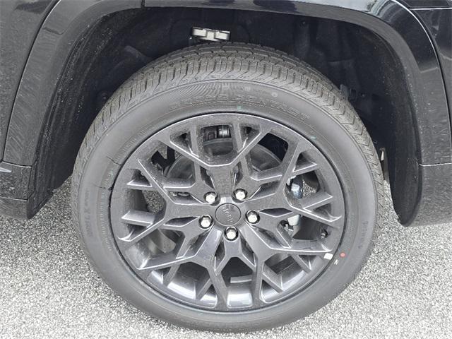 new 2025 Jeep Grand Cherokee L car, priced at $71,916