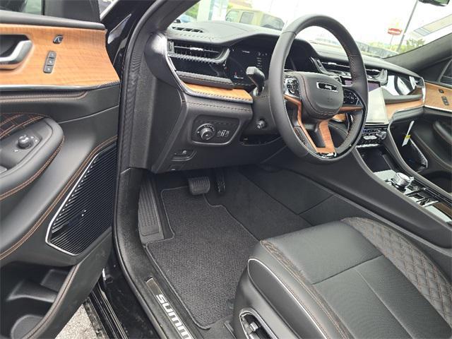 new 2025 Jeep Grand Cherokee L car, priced at $71,916