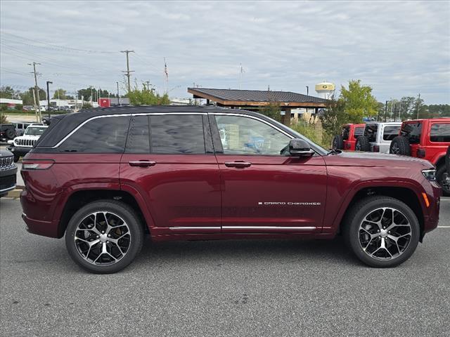 new 2025 Jeep Grand Cherokee car, priced at $67,469