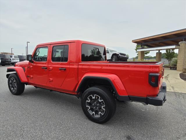 new 2024 Jeep Gladiator car, priced at $45,982